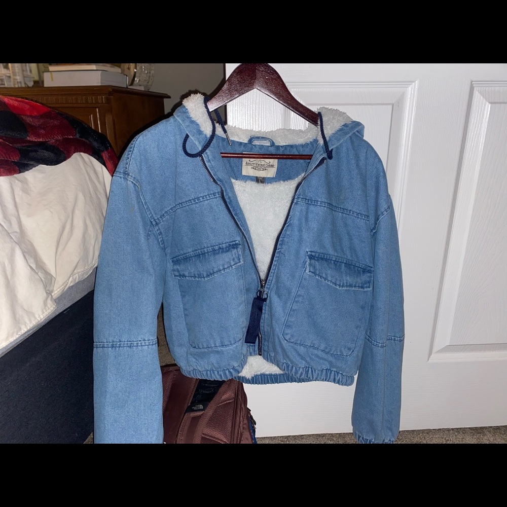 Only worn like twice Jean jacket